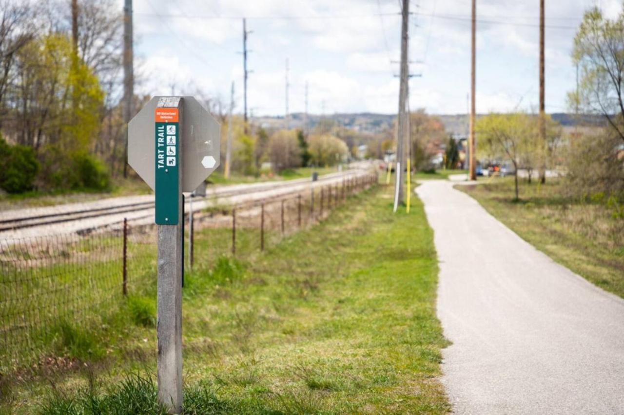 Curated, New Build Condo On Tart Trail, With Bikes Traverse City Exterior photo